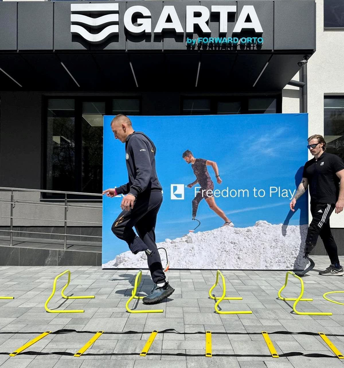 Тестування спортивних протезів стопи Levittate чемпіоном паралімпійцем 